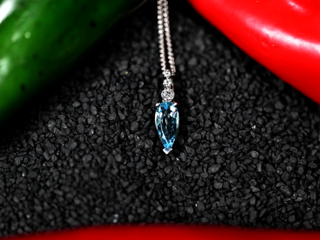 1.36CT NATURAL PEAR AQUAMARINE AND DIAMOND PENDANT on Sale